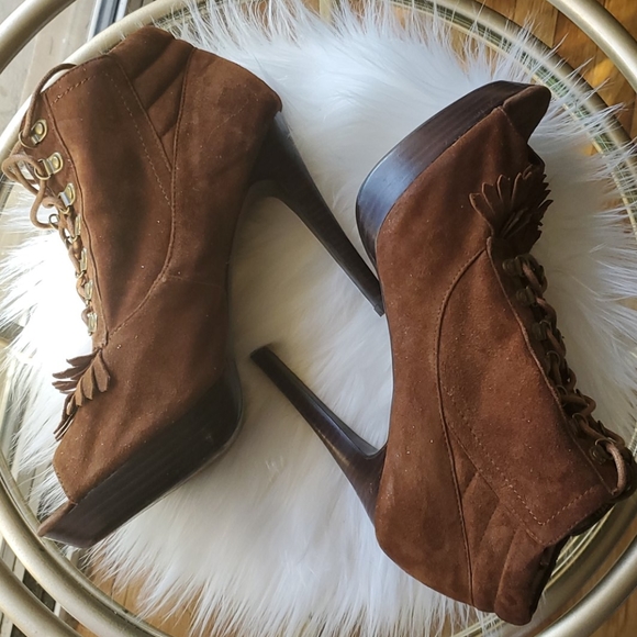 Suede Heels - Picture 3 of 4